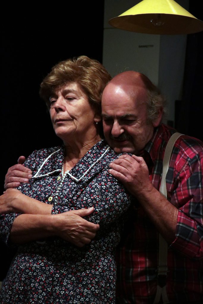 deux personnes proches